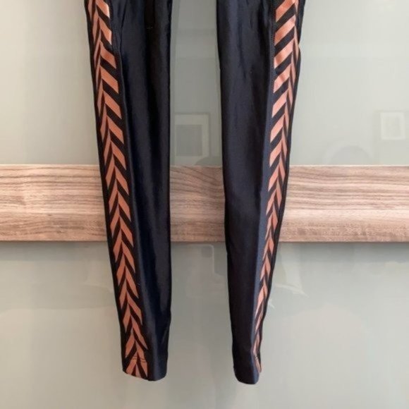NWOT Koral Opia Limitless High Rise Leggings - Picture 4 of 9